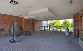 Elite Apartments Garden Gates Premium
